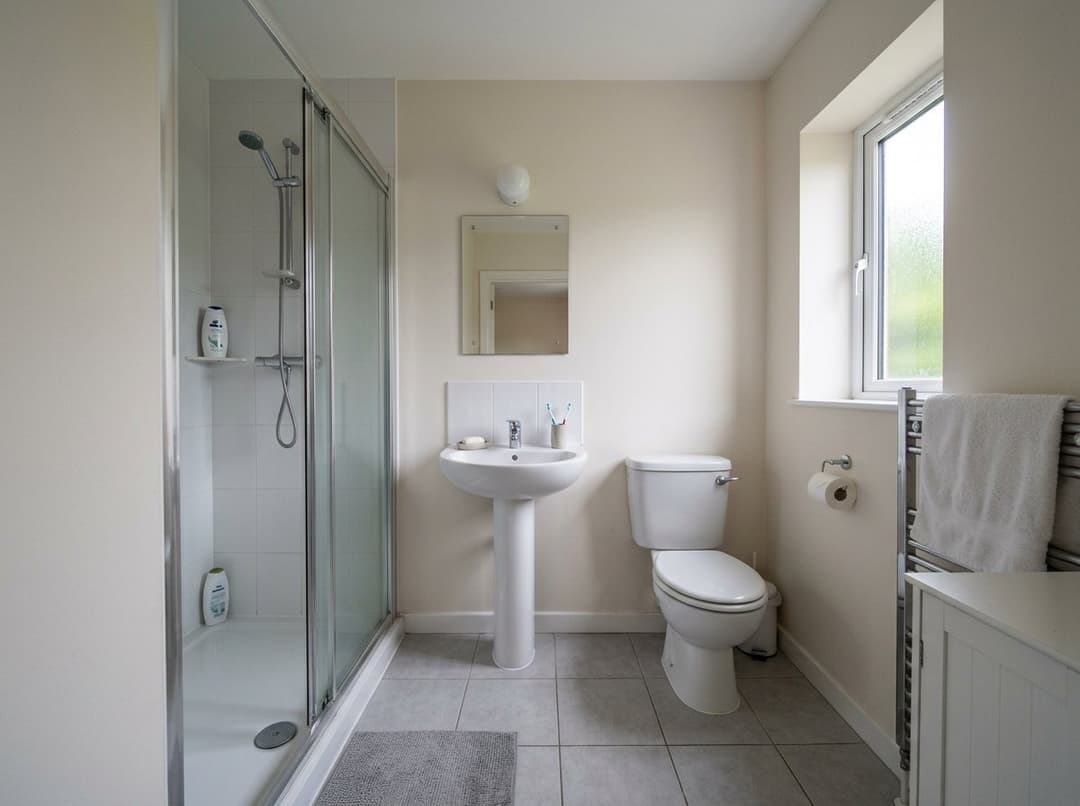 Original Ensuite Bathroom photo