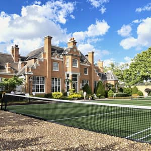 Classic Old Money Aesthetic in Tennis Fashion