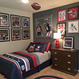 Football Themed Bedroom Ideas for Young Fans