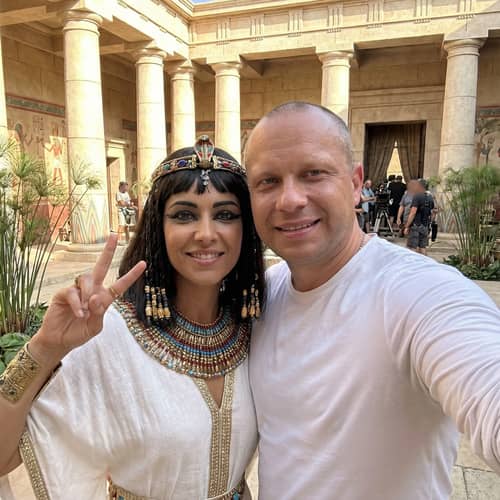 Selfie with Cleopatra VII: A Royal Moment Captured