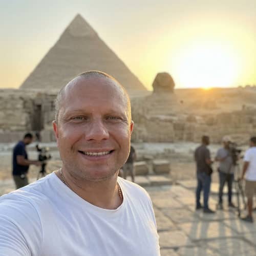 Ultra-Realistic Selfie at Great Pyramid of Giza