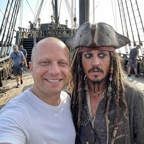 Selfie with Captain Jack Sparrow on Film Set