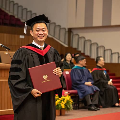 Chinese Medical Graduate Celebrates Convocation Chinese Medical Graduate Celebrates Convocation