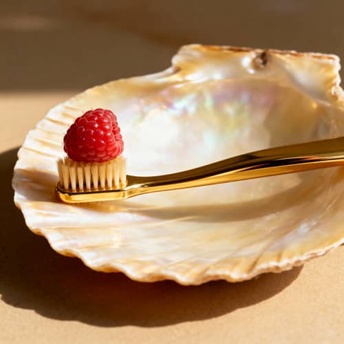 Gold Toothpick with Raspberry on Shell Glass Gold Toothpick with Raspberry on Shell Glass