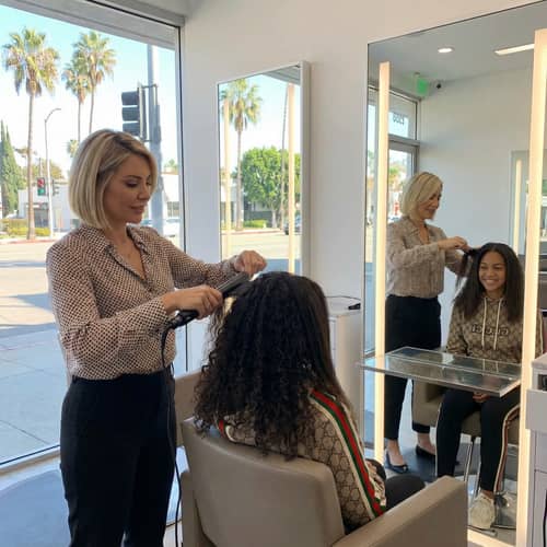 Transform Your Look at Fifi's Beauty Salon Transform Your Look at Fifi's Beauty Salon