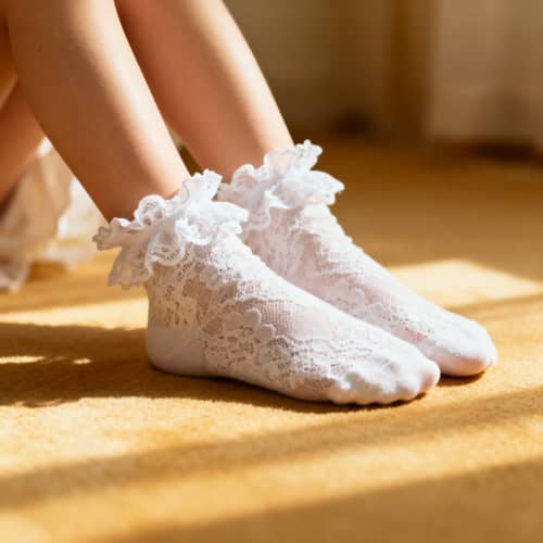 Girls Feet: Style and Care Tips Girls Feet: Style and Care Tips