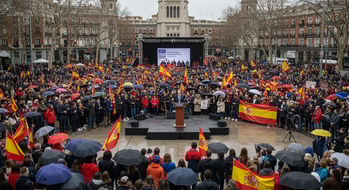 Puerta del Sol Protests: Tensions in Madrid Puerta del Sol Protests: Tensions in Madrid