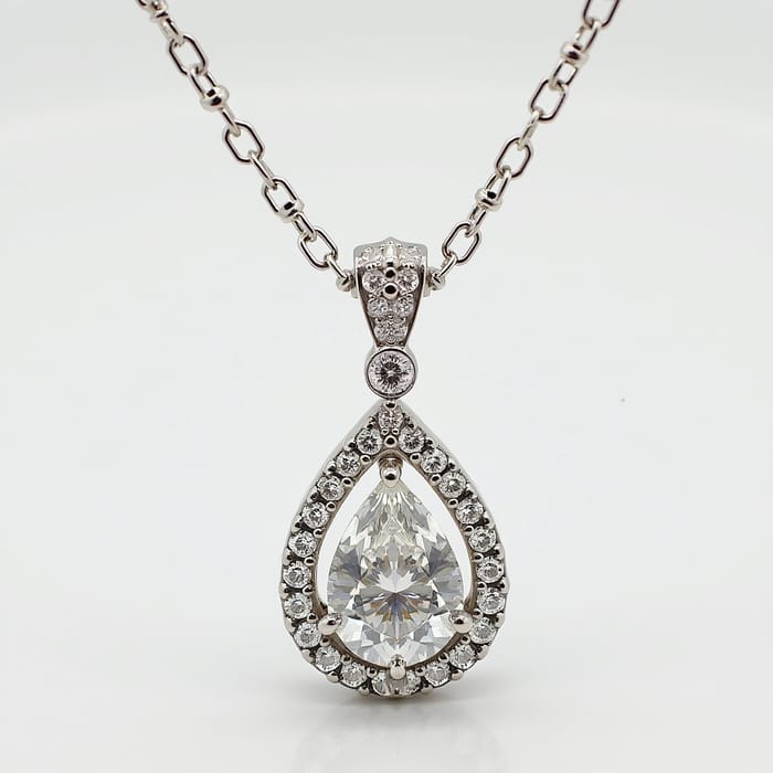 Elegant Diamond Teardrop Necklace in White Gold