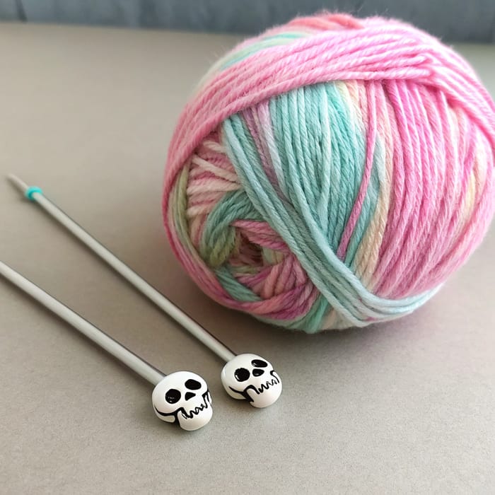 Skull Knitting Needles & Yarn: Unique Craft Supplies