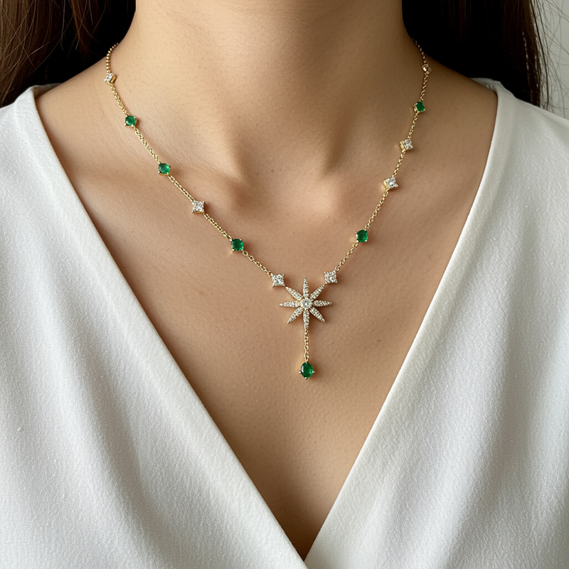 Elegant Modern Necklace in 18K White Gold Elegant Modern Necklace in 18K White Gold
