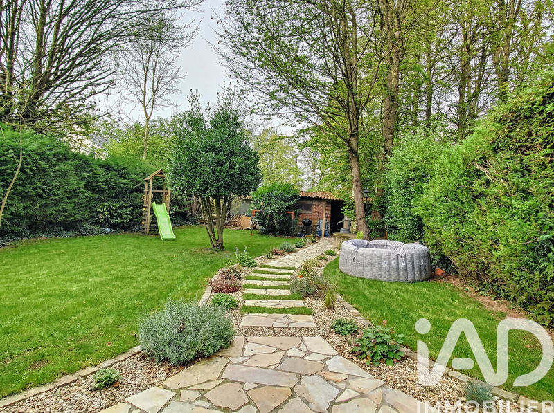 Garden Layout Ideas with Grass and Stone Pathways Garden Layout Ideas with Grass and Stone Pathways