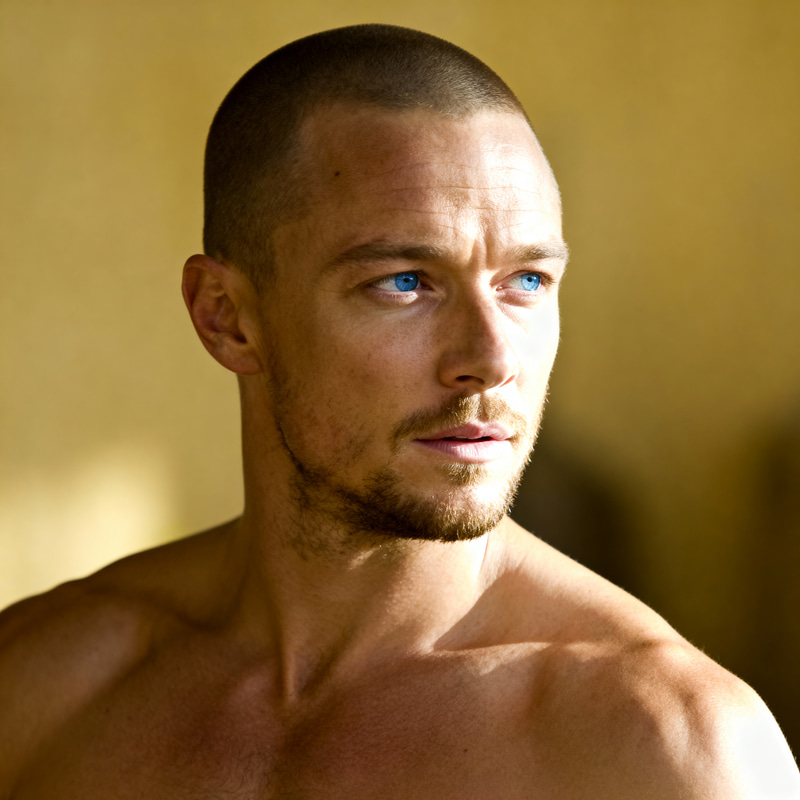 James McAvoy: Muscular 25-Year-Old Actor Profile