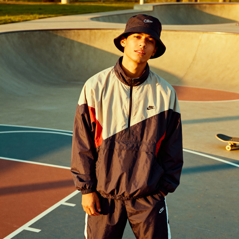 Nineties Vibe: Windbreaker Style on the Court