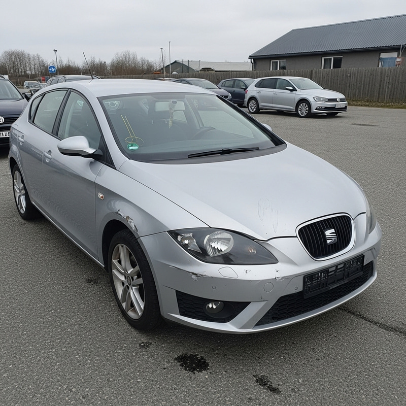 Damaged Seat Leon 2.0 TDI: Signs of Wear and Tear - A Story of Resilience Damaged Seat Leon 2.0 TDI: Signs of Wear and Tear - A Story of Resilience