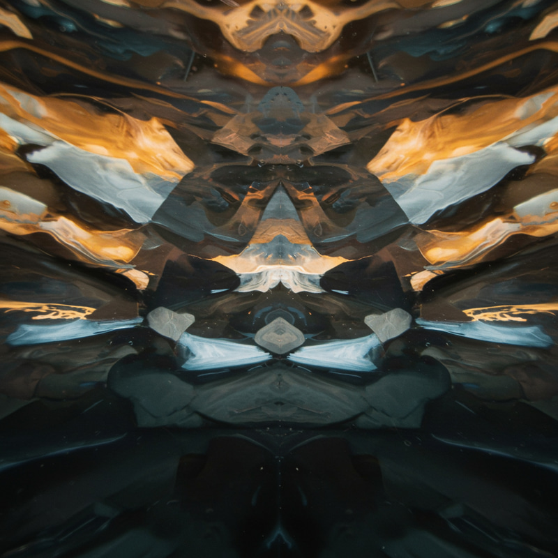 Abstract Reflection Art: Fluid Shapes & Color Patterns Abstract Reflection Art: Fluid Shapes & Color Patterns