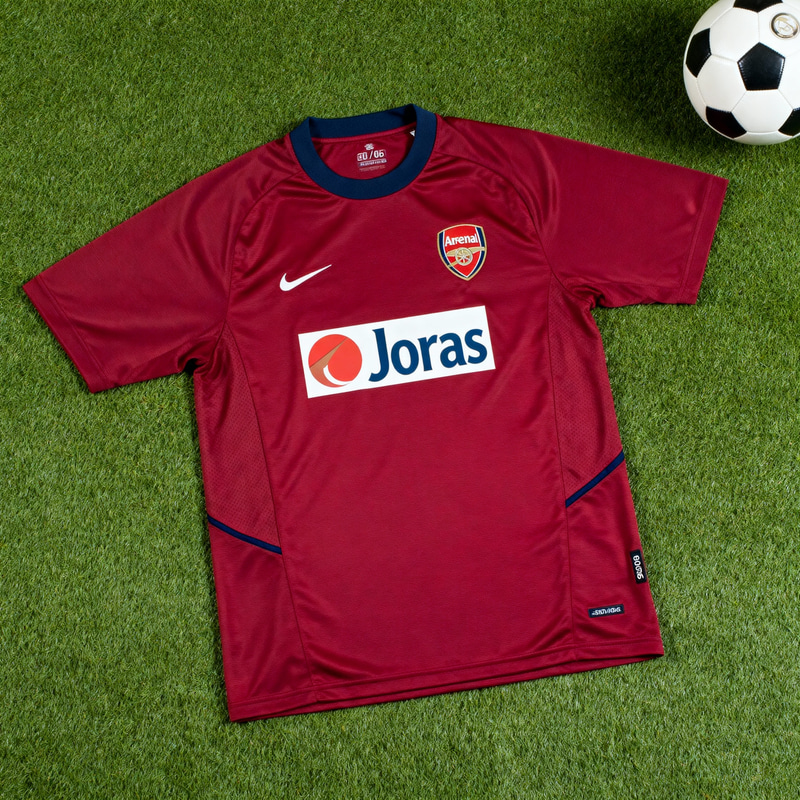 Custom Arsenal 05/06 Maroon Jersey with Joras Logo Custom Arsenal 05/06 Maroon Jersey with Joras Logo