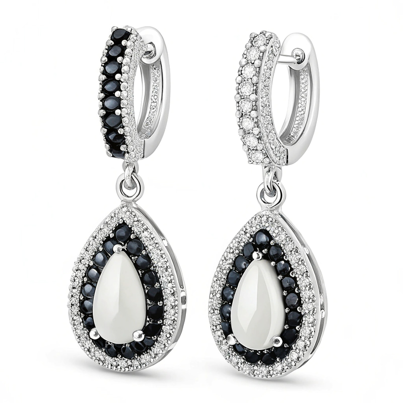 Elegant 4.5cm Silver Earrings with Black and White Stones Elegant 4.5cm Silver Earrings with Black and White Stones