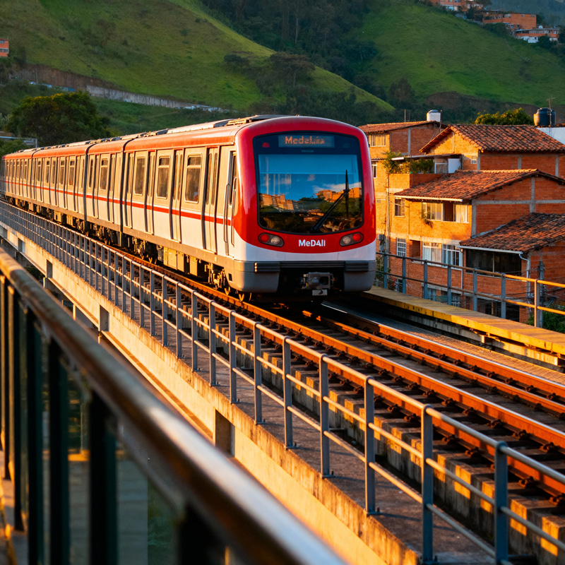 Medellín Metro: View from the Tracks Medellín Metro: View from the Tracks