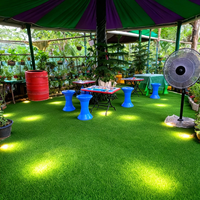 Natural Cafe Design with Artificial Grass Flooring Natural Cafe Design with Artificial Grass Flooring
